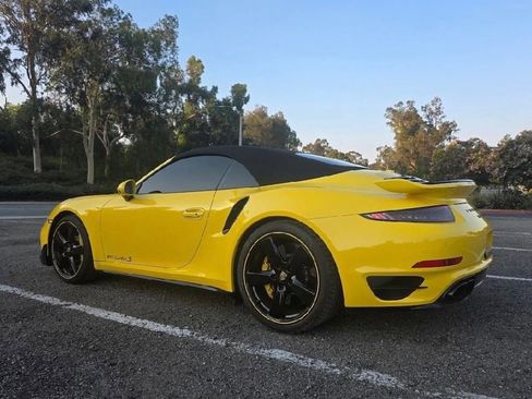 Used 2016 Porsche 911 Turbo S image 4