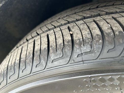 Certified 2025 Nissan Versa SV w/ Trunk Package image 10