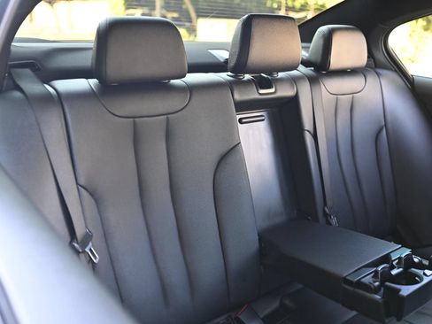 Used 2018 BMW 530i RWD image 15