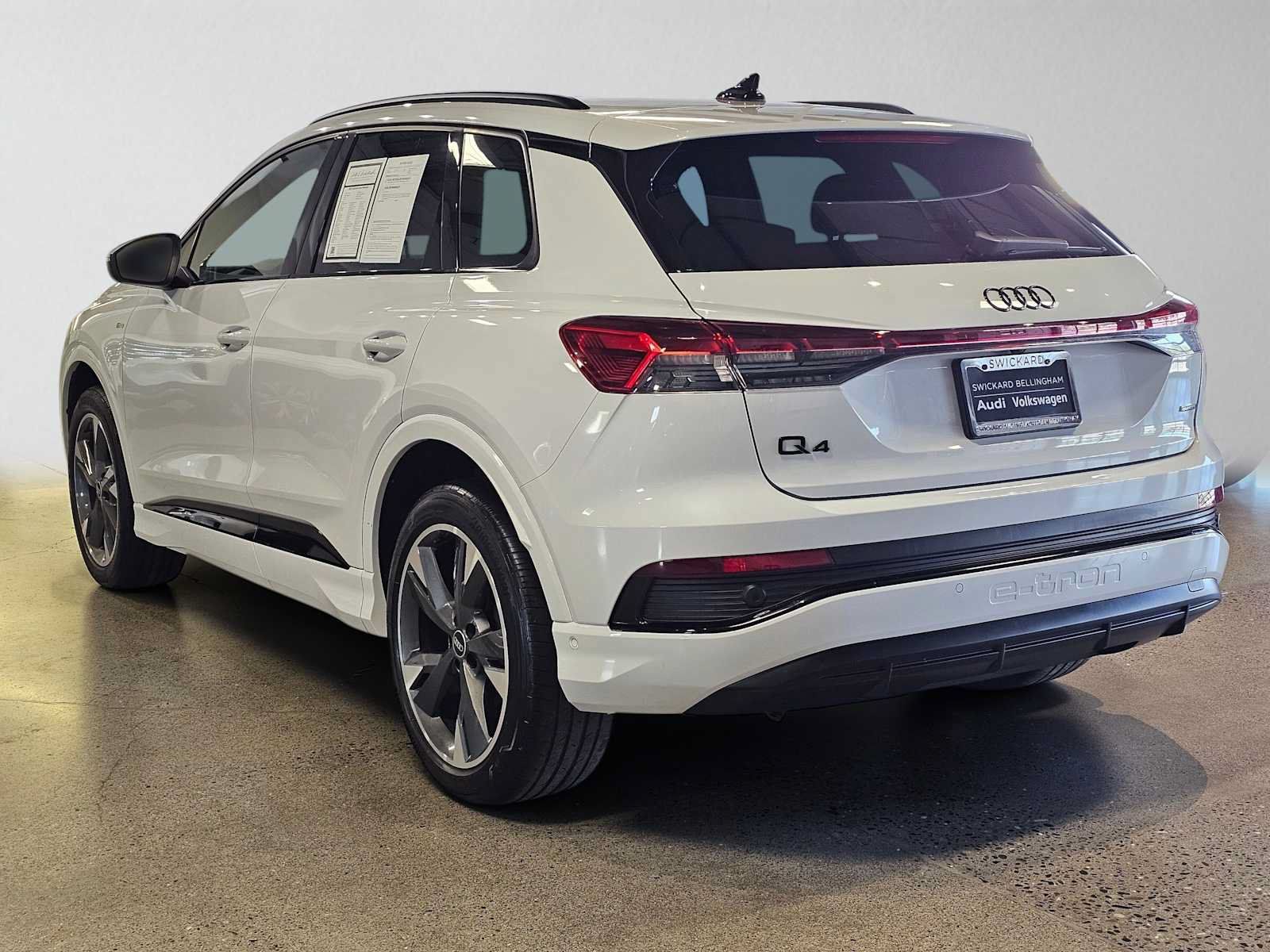Used 2023 Audi Q4 e-tron Premium Plus w/ Premium Plus AWD/4WD image 5