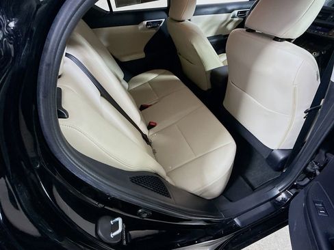 Used 2012 Lexus CT 200h Premium image 22