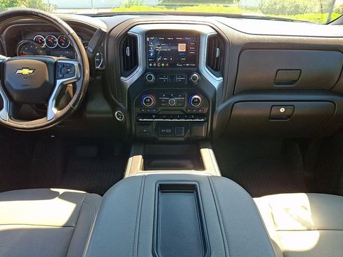 Used 2021 Chevrolet Silverado 2500 LTZ w/ LTZ Convenience Package AWD/4WD image 16