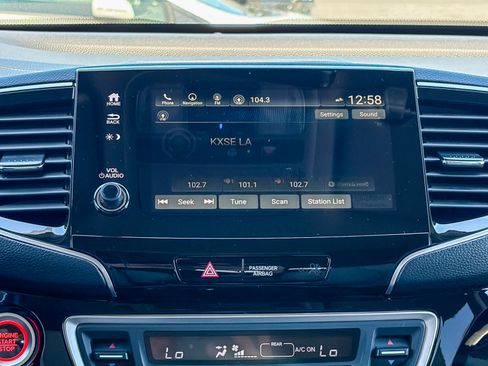 Used 2019 Honda Pilot Touring image 13