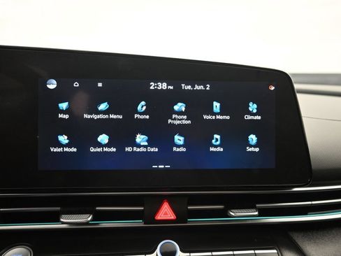 Used 2024 Hyundai Elantra SEL FWD image 14