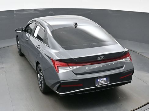 Certified 2024 Hyundai Elantra SEL w/ Convenience Package FWD image 36