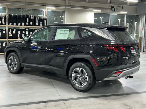 New 2026 Hyundai Tucson Blue SE w/ Tow & Go Package AWD/4WD image 11