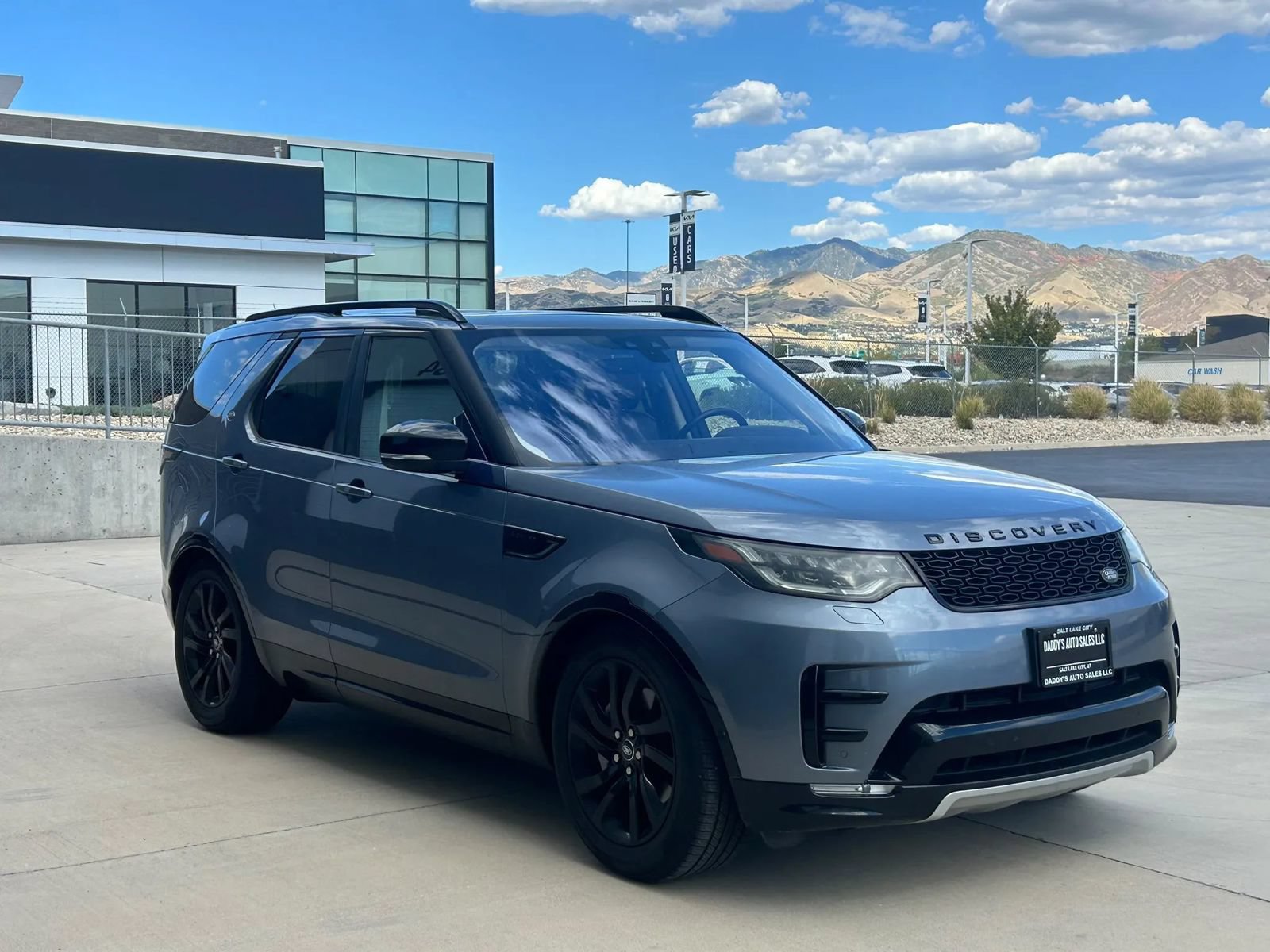 Used 2019 Land Rover Discovery HSE AWD/4WD image 7