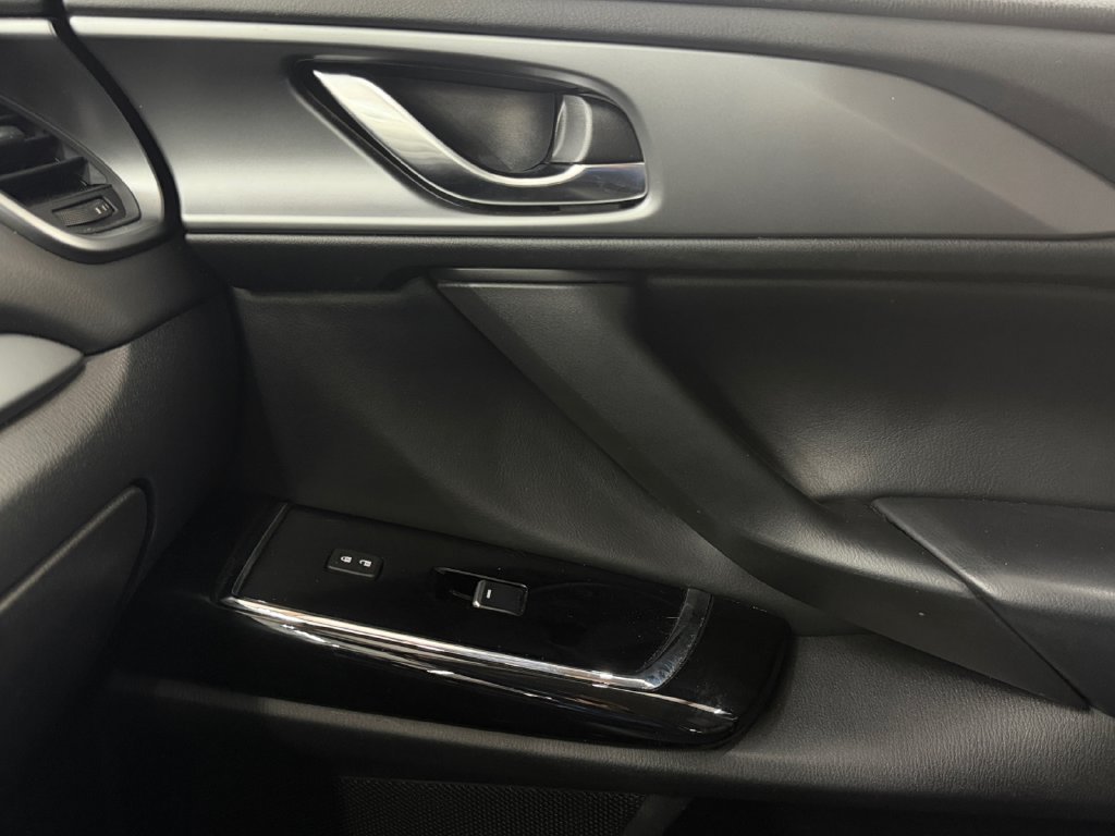Used 2020 MAZDA CX-9 Touring FWD image 23