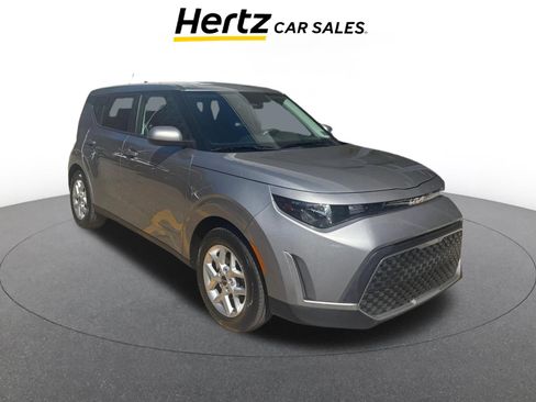 Used 2025 Kia Soul LX w/ LX Technology Package image 1