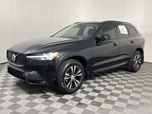 Certified 2025 Volvo XC60 B5 Core w/ Climate Package PRO image 6