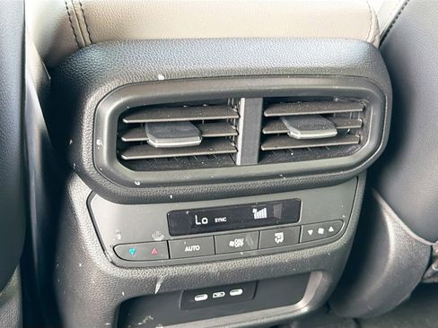 Used 2025 Honda Pilot EX-L image 21