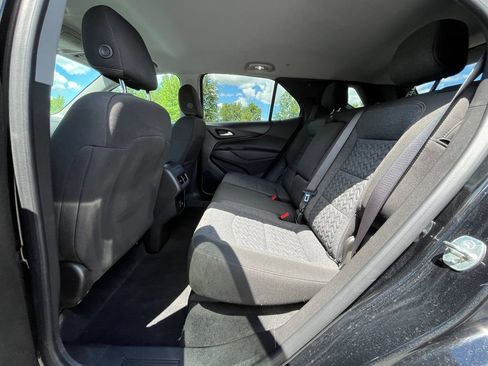 Used 2023 Chevrolet Equinox LT FWD image 17