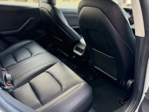 Used 2018 Tesla Model 3 Long Range image 14