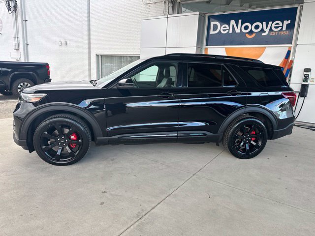 Used 2020 Ford Explorer ST w/ ST Street Pack AWD/4WD image 11