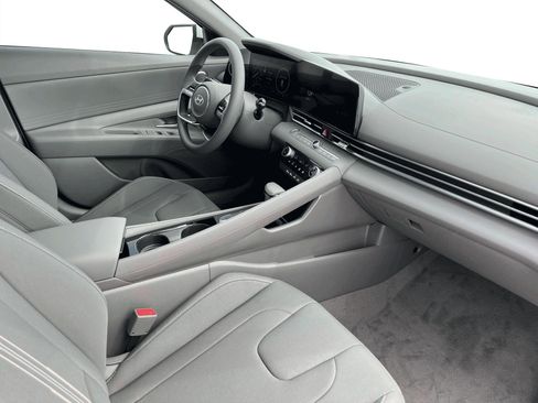 New 2025 Hyundai Elantra Blue image 15