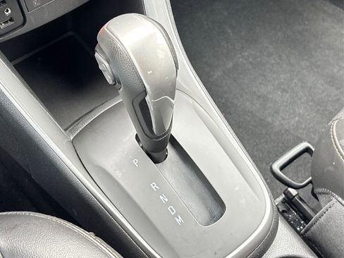 Used 2020 Chevrolet Trax LT w/ LT Convenience Package image 34