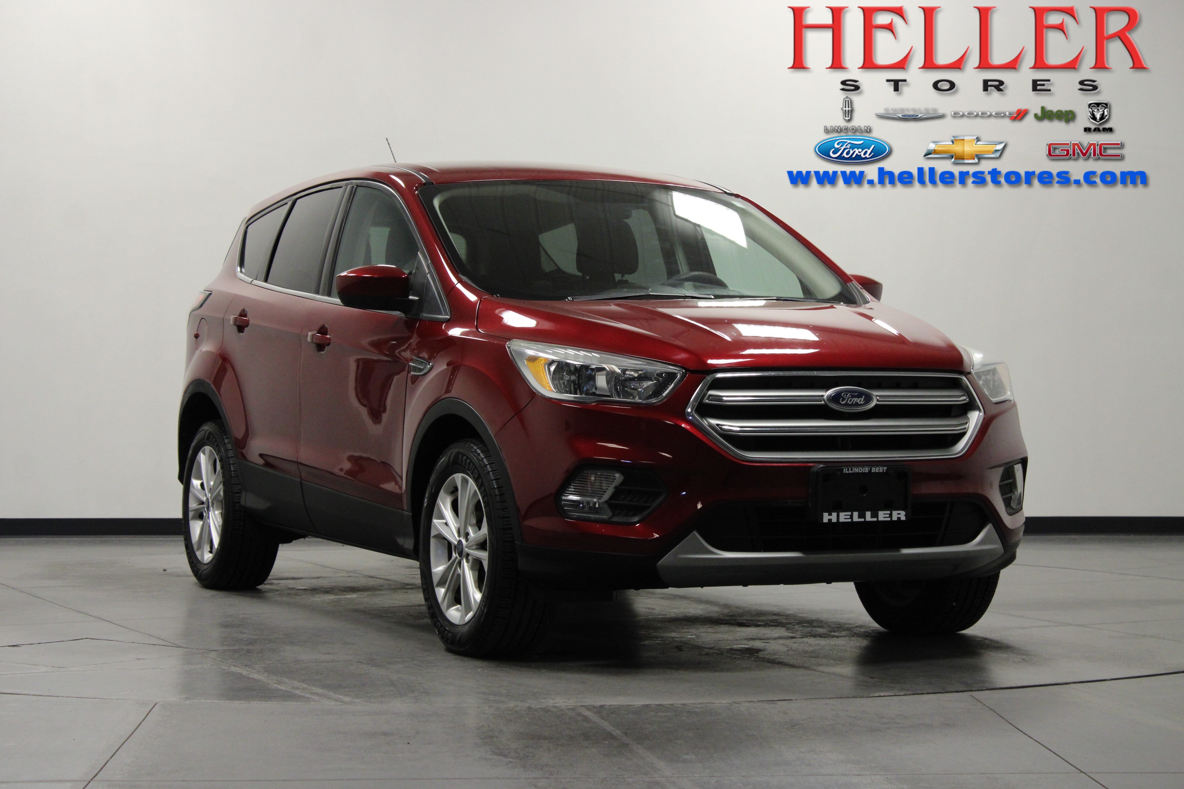 Used 2017 Ford Escape SE AWD/4WD image 1
