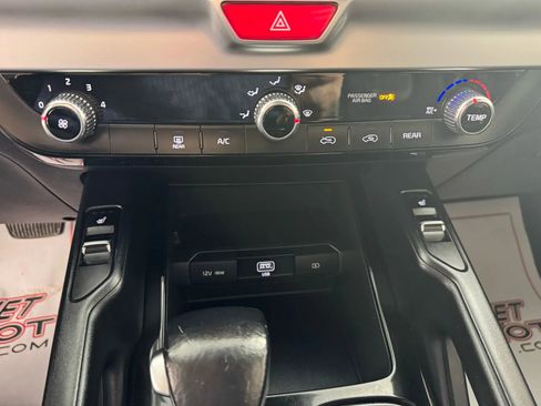 Used 2020 Kia Telluride S image 18