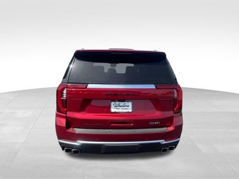 New 2026 GMC Yukon XL Denali w/ Denali Reserve Package AWD/4WD image 4