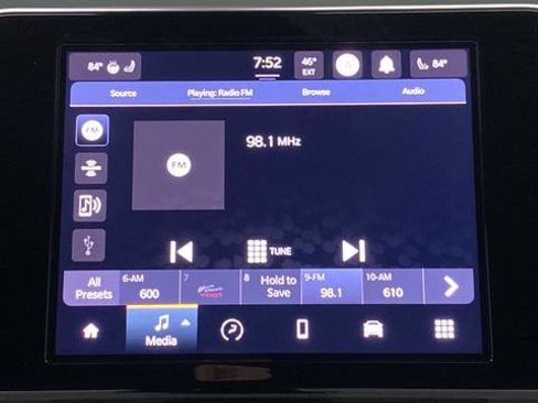 Used 2022 Jeep Compass Latitude w/ Convenience Group image 14