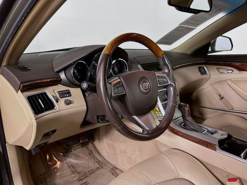 Used 2010 Cadillac CTS Luxury image 10