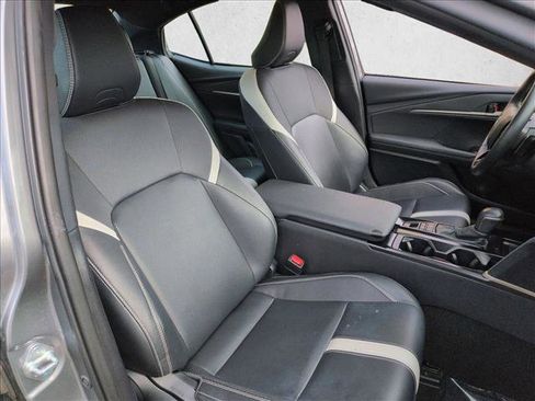 Used 2025 Toyota Camry SE FWD image 21
