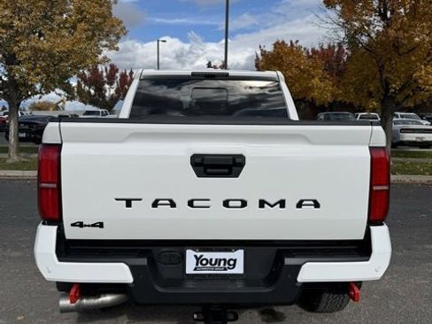 New 2025 Toyota Tacoma TRD Sport image 7