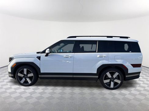 Used 2024 Hyundai Santa Fe Limited image 8