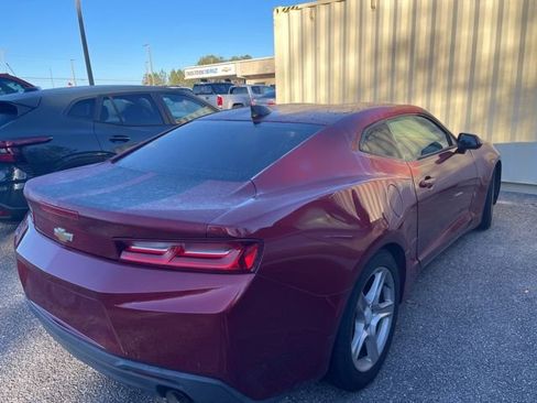 Used 2018 Chevrolet Camaro LT image 9