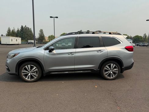 Used 2022 Subaru Ascent Limited w/ Technology Package AWD/4WD image 4