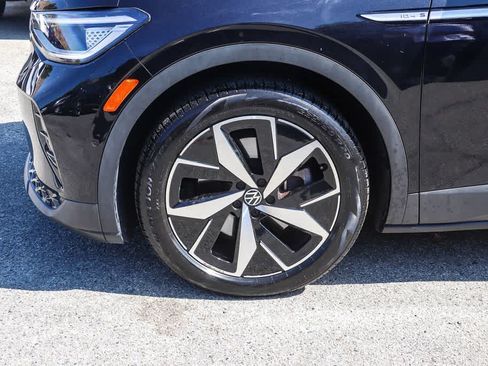 Used 2023 Volkswagen ID.4 S RWD image 9