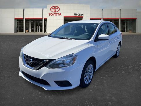 Used 2017 Nissan Sentra SV image 1