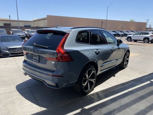 Used 2022 Volvo XC60 T8 R-Design w/ Advanced Package image 5