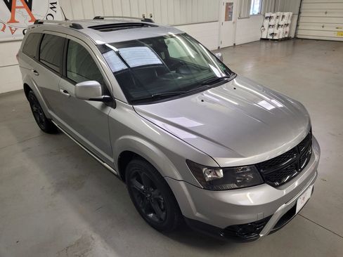 Used 2020 Dodge Journey Crossroad image 11