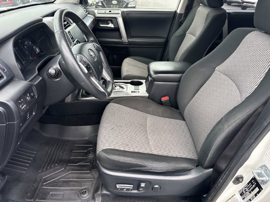 Used 2021 Toyota 4Runner SR5 AWD/4WD image 19