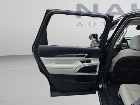 Used 2023 Kia Telluride EX w/ EX Captain's Chair Package FWD image 21