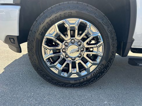 New 2026 Chevrolet Silverado 2500 High Country w/ Technology Package AWD/4WD image 24