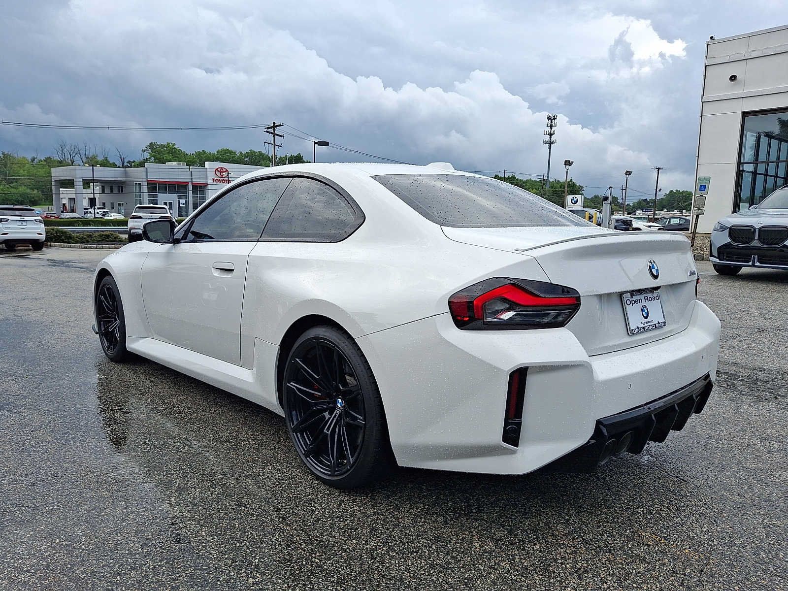 Used 2024 BMW M2 w/ Lighting Package RWD image 4