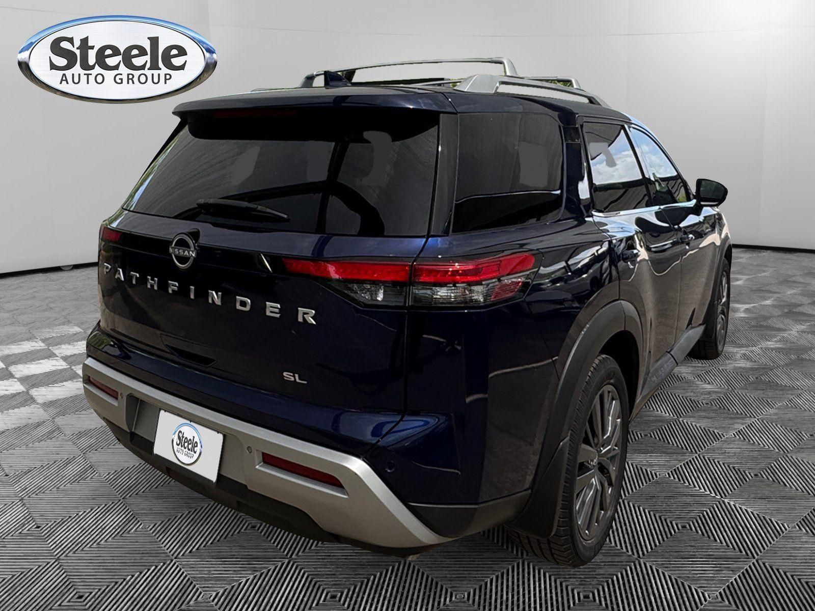 Used 2022 Nissan Pathfinder SL w/ SL Premium Package FWD image 5