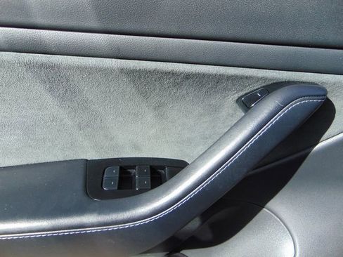 Used 2019 Tesla Model 3 Long Range image 18