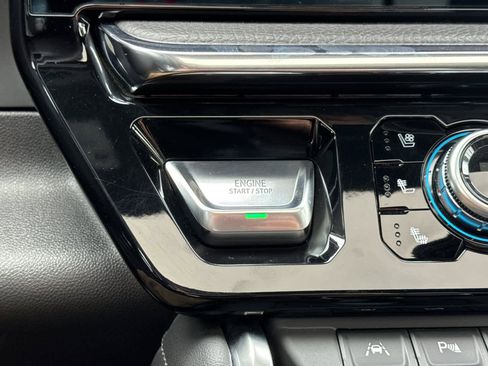 Certified 2024 GMC Sierra 1500 Denali image 22