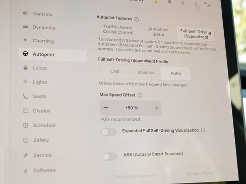 Used 2021 Tesla Model Y Long Range image 23