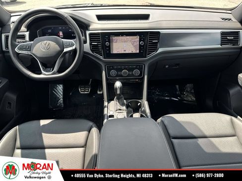Certified 2023 Volkswagen Atlas Cross Sport SEL R-Line AWD/4WD image 14