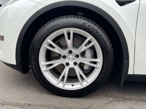 Used 2021 Tesla Model Y Long Range AWD/4WD image 7