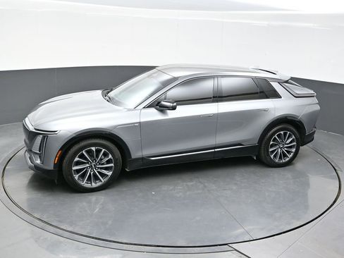 Certified 2024 Cadillac Lyriq Sport w/ LPO, Floor Liner Package image 26