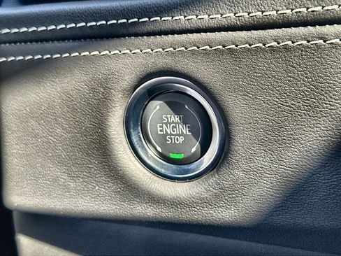 New 2025 Cadillac Escalade Premium Luxury Platinum image 17