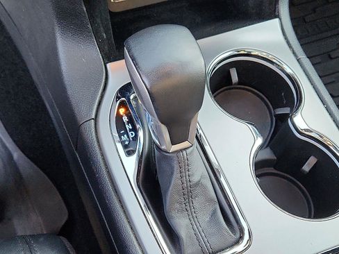 Certified 2021 Jeep Grand Cherokee Limited w/ Premium Lighting Group image 17