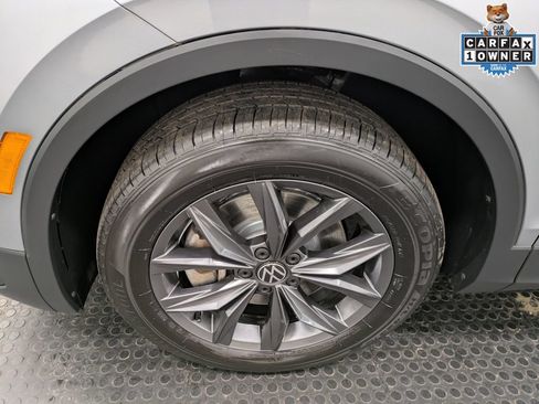 Used 2022 Volkswagen Tiguan SE AWD/4WD image 7
