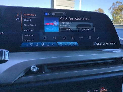 Used 2026 Cadillac Vistiq Premium Luxury image 15