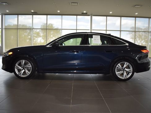Used 2025 Audi A5 2.0T Premium Plus w/ Premium Plus AWD/4WD image 7